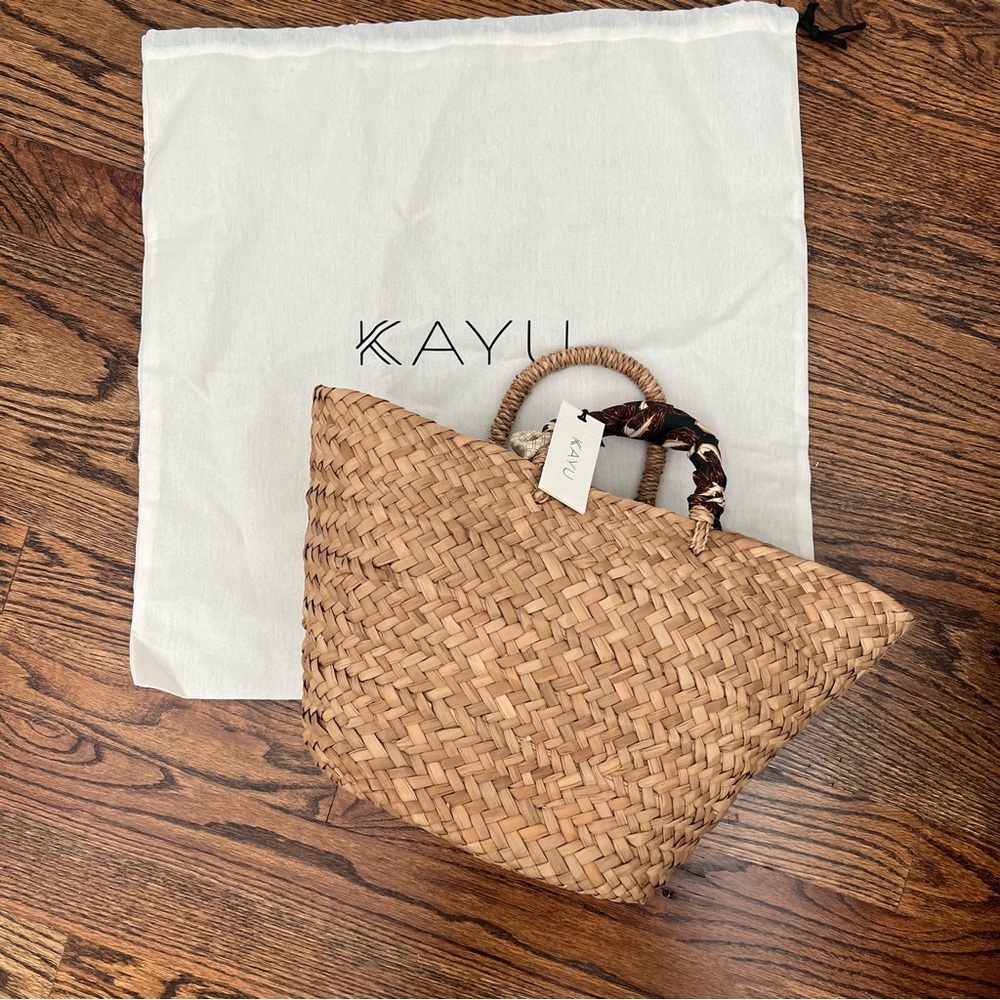 Kayu Straw Bag